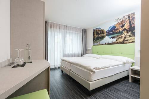 Imagen de la habitación del Hotel Adhhoc. Foto 3