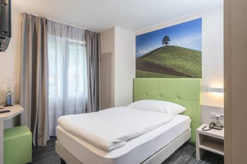 Imagen de la habitación del Hotel Adhhoc. Foto 10