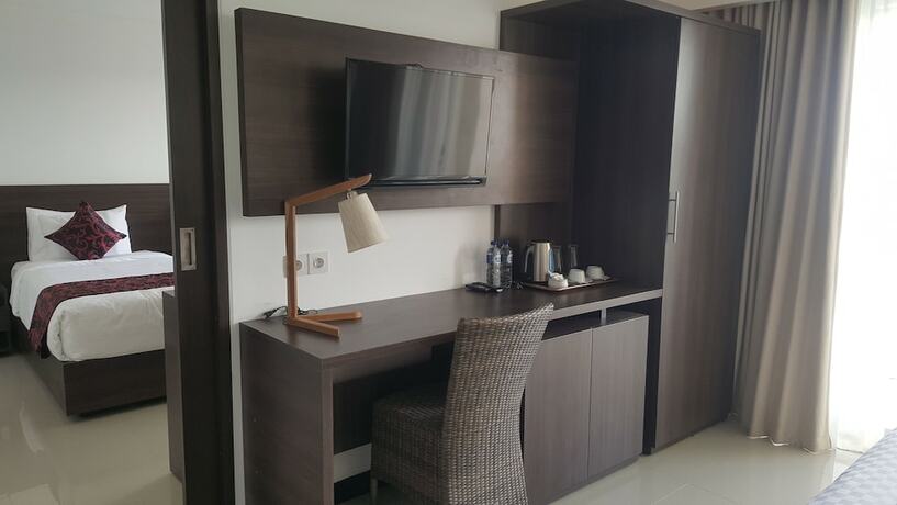 Imagen general del Hotel Adhiloka. Foto 13