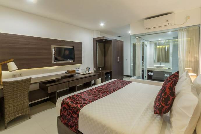 Imagen de la habitación del Hotel Adhiloka. Foto 31