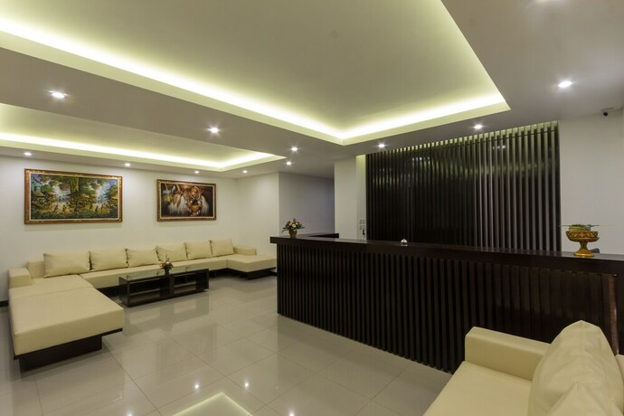 Imagen de los interiores del Hotel Adhiloka. Foto 37
