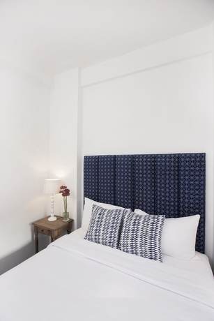 Imagen de la habitación del Hotel Adhisthana Hotel. Foto 9