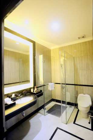 Imagen de la habitación del Hotel Adhiwangsa and Convention Hall. Foto 10