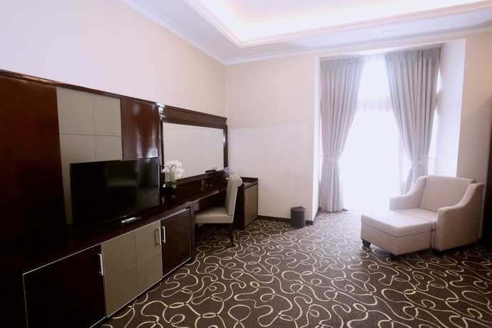 Imagen de la habitación del Hotel Adhiwangsa and Convention Hall. Foto 15