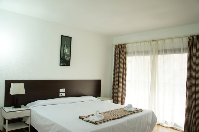 Imagen de la habitación del Hotel Adia Cunit Playa. Foto 3