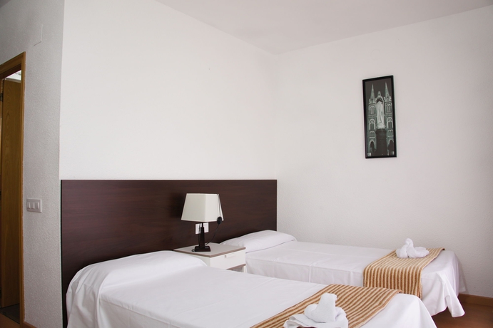 Imagen de la habitación del Hotel Adia Cunit Playa. Foto 8