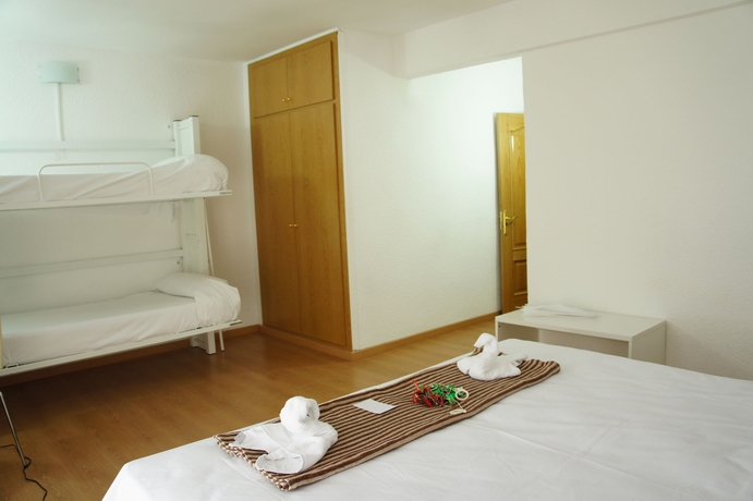 Imagen de la habitación del Hotel Adia Cunit Playa. Foto 12