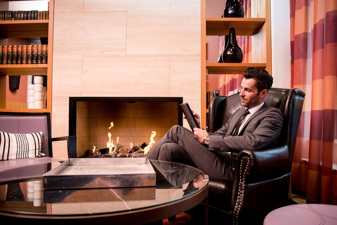 Imagen de los interiores del Hotel Adina Apartment Berlin Checkpoint Charlie. Foto 8