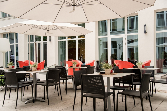 Imagen del bar/restaurante del Hotel Adina Apartment Berlin Checkpoint Charlie. Foto 5