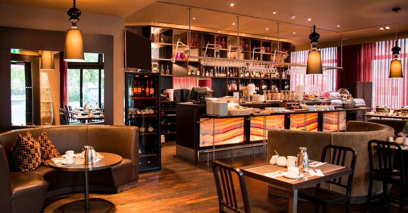 Imagen de los interiores del Hotel Adina Apartment Berlin Checkpoint Charlie. Foto 11