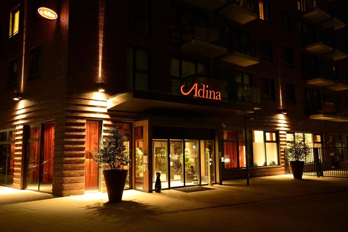 Imagen de los exteriores del Hotel Adina Apartment Hamburg Michel. Foto 12