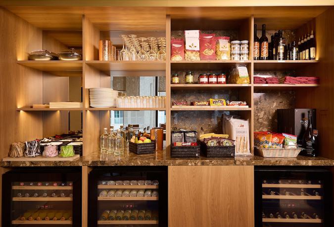 Imagen de los interiores del Hotel Adina Apartment Hotel Geneva. Foto 19