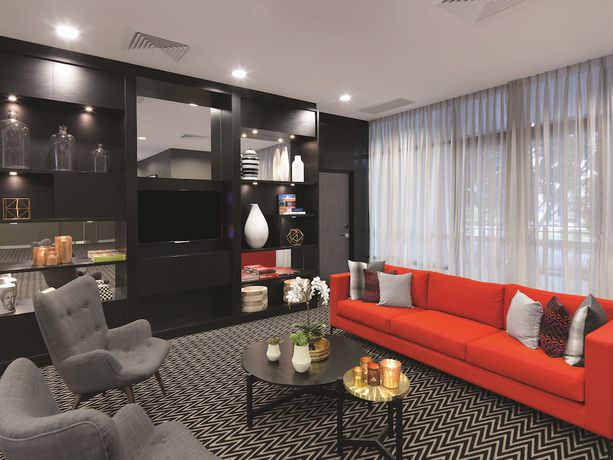 Imagen de los interiores del Hotel Adina Apartment Hotel Sydney Airport. Foto 19