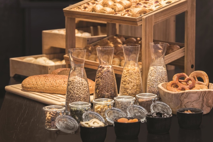 Imagen del bar/restaurante del Hotel Adina Apartment Nuremberg. Foto 3