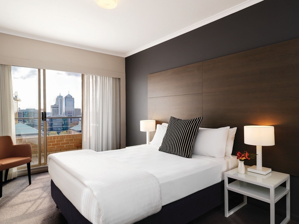 Imagen de los interiores del Hotel Adina Apartment Sydney Surry Hills. Foto 7