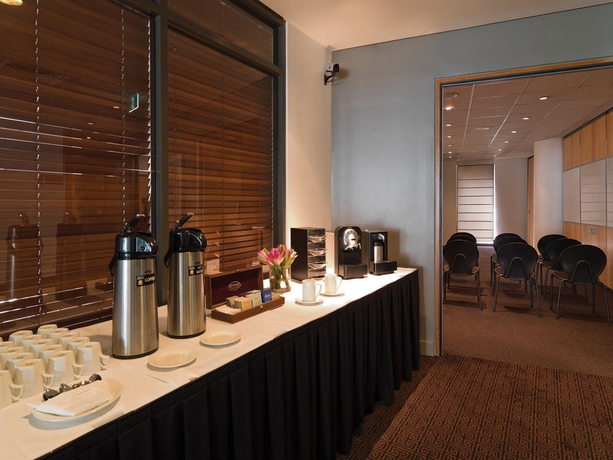 Imagen del bar/restaurante del Hotel Adina Apartment Sydney Town Hall. Foto 2