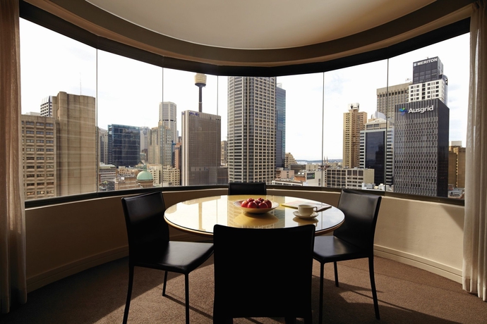 Imagen de los interiores del Hotel Adina Apartment Sydney Town Hall. Foto 9