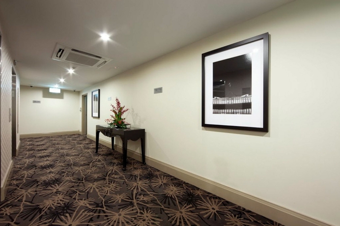 Imagen de los interiores del Hotel Adina Serviced Apartments Canberra Dickson. Foto 9