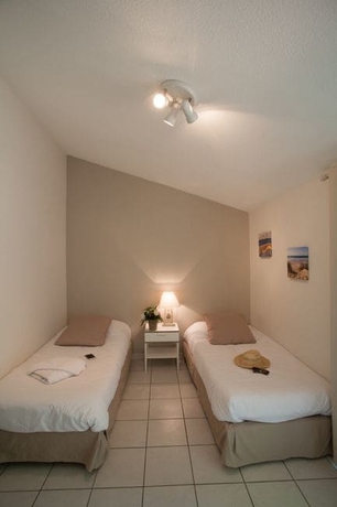 Imagen de la habitación del Hotel Adishatz. Foto 12
