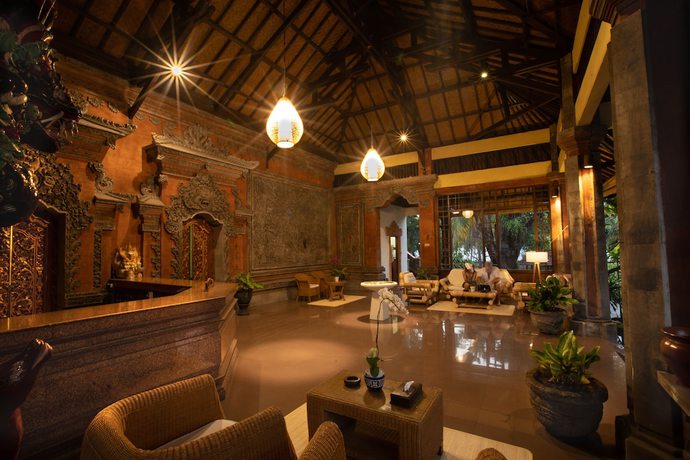Imagen de los interiores del Hotel Aditya Beach Resort. Foto 18