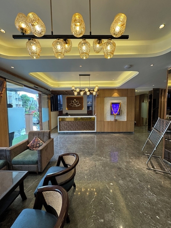 Imagen de los interiores del Hotel Aditya Grand - Bhopal. Foto 14