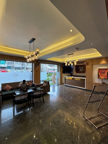 Imagen de los interiores del Hotel Aditya Grand - Bhopal. Foto 16