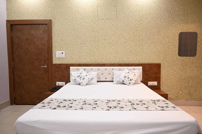 Imagen de la habitación del Hotel Aditya Guest House. Foto 10