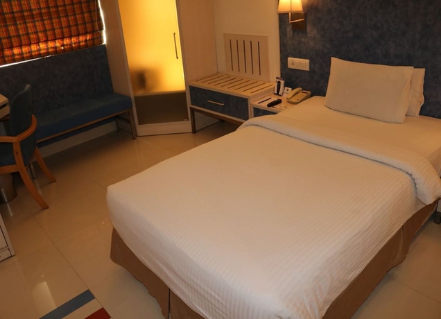 Imagen de la habitación del Hotel Aditya Hometel Hyderabad. Foto 10