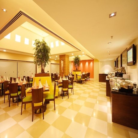 Imagen del bar/restaurante del Hotel Aditya Hometel Hyderabad. Foto 3