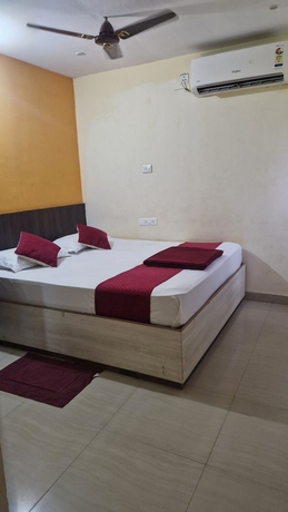 Imagen de la habitación del Hotel Aditya Inn, Brahmapur. Foto 1