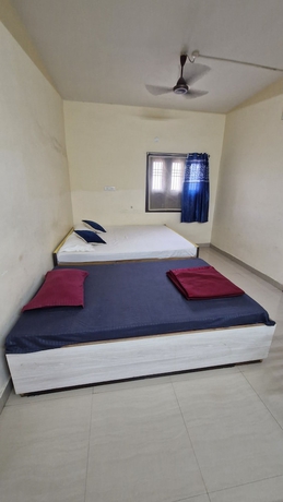 Imagen de la habitación del Hotel Aditya Inn, Brahmapur. Foto 6