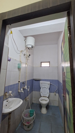 Imagen de la habitación del Hotel Aditya Inn, Brahmapur. Foto 8