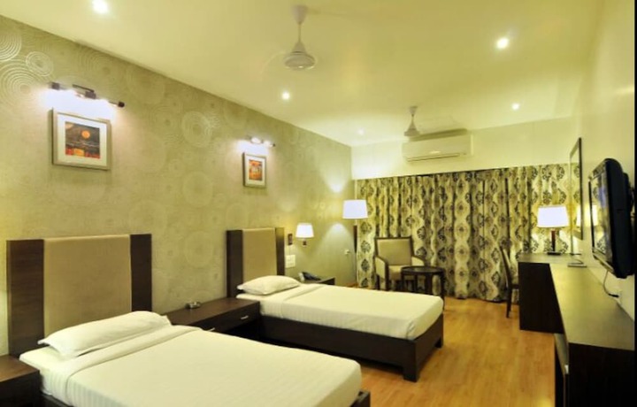 Imagen de la habitación del Hotel Aditya, Raipur. Foto 15