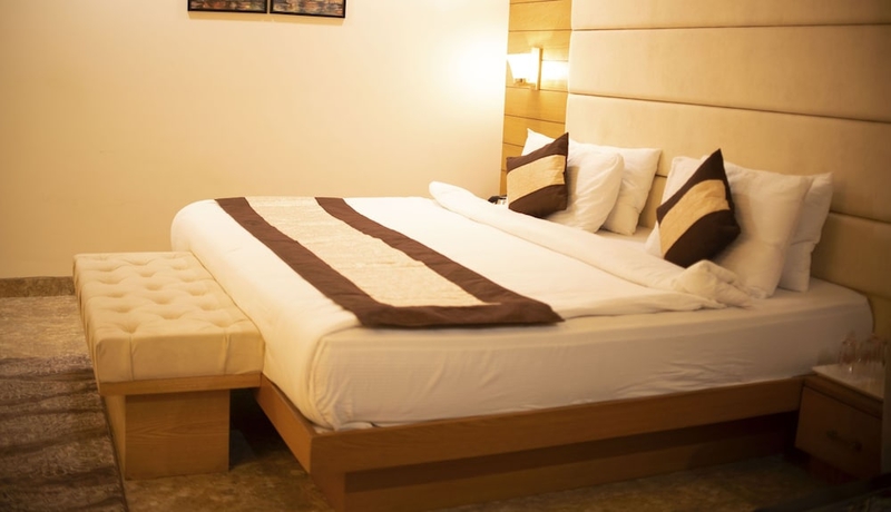 Imagen de la habitación del Hotel Aditya Residency. Foto 2