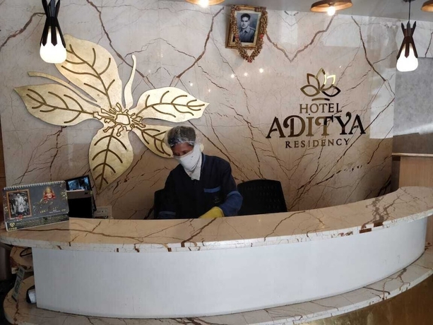 Imagen de los interiores del Hotel Aditya Residency. Foto 15