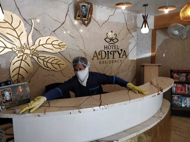 Imagen de los interiores del Hotel Aditya Residency. Foto 16