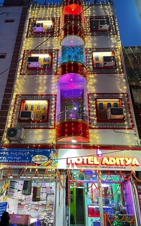 Imagen general del Hotel Aditya Varanasi. Foto 1