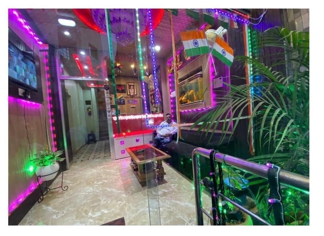 Imagen de los interiores del Hotel Aditya Varanasi. Foto 12