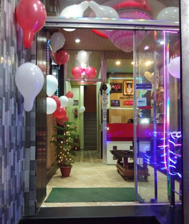 Imagen de los interiores del Hotel Aditya Varanasi. Foto 13