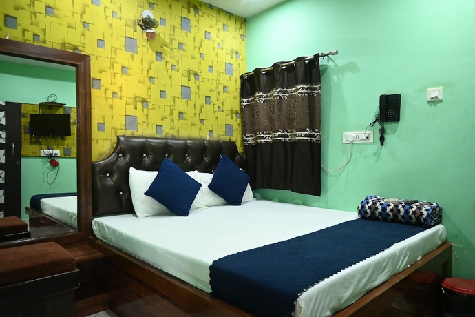 Imagen de la habitación del Hotel Aditya, Varanasi. Foto 2