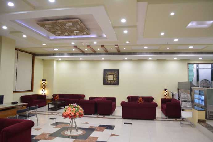 Imagen de los interiores del Hotel Adityaz. Foto 20
