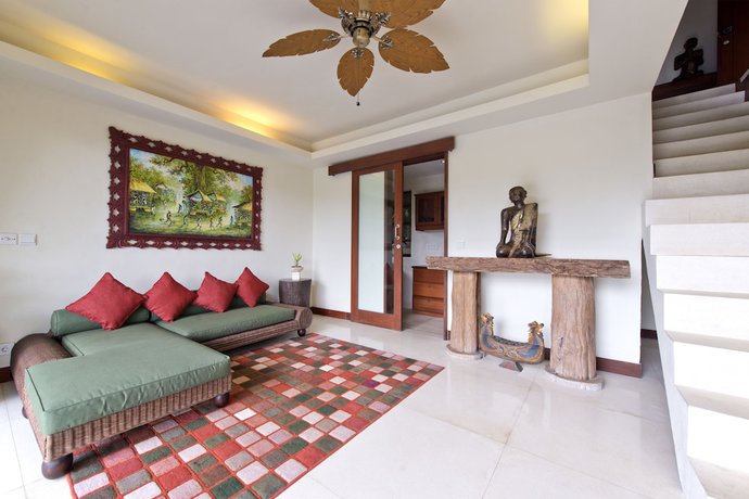 Imagen de la habitación del Hotel Adiwana Dara Ayu Villas. Foto 6