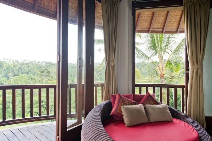 Imagen de la habitación del Hotel Adiwana Dara Ayu Villas. Foto 7