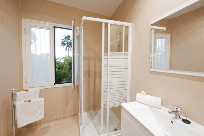 Imagen de la habitación del Hotel Adjovimar Apartamentos. Foto 2