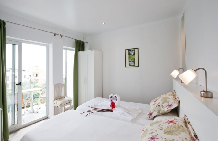 Imagen de la habitación del Hotel Adjovimar Apartamentos. Foto 7