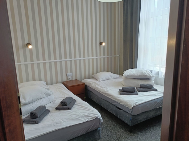 Imagen de la habitación del Hotel Adler Bed and Breakfast. Foto 15