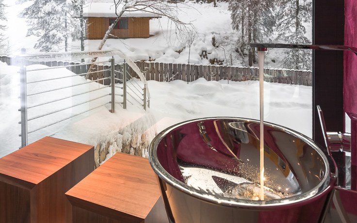 Imagen de la piscina del Hotel Adler, Carezza. Foto 20