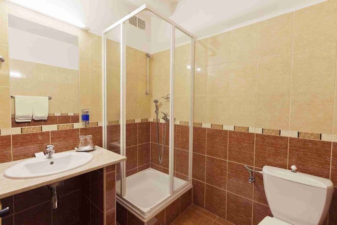 Imagen de la habitación del Hotel Adler, Ceske Budejovice. Foto 5