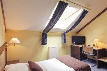 Imagen de la habitación del Hotel Adler, Ceske Budejovice. Foto 9