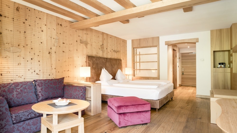 Imagen de la habitación del Hotel Adler Dolomiti. Foto 3